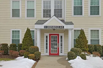 31 Greenridge Avenue #3M, White Plains, NY 10605 - Photo 2
