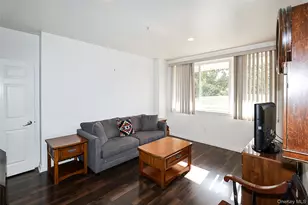 100 Harbor View Dr, Port Washington, NY 11050 - Photo 16