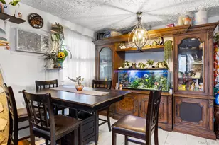 239 Washington Ave, Amityville, NY 11701 - Photo 12