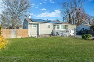 2909 New London Ave, Medford, NY 11763 - Photo 2