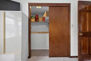 525 Keller Ave, Elmont, NY 11003 - Photo 14