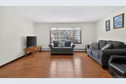 525 Keller Avenue, Elmont, NY 11003 - Photo 22