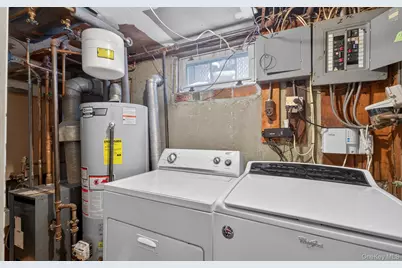 525 Keller Avenue, Elmont, NY 11003 - Photo 24