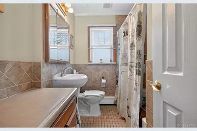 525 Keller Avenue, Elmont, NY 11003 - Photo 12