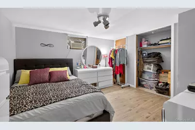 525 Keller Avenue, Elmont, NY 11003 - Photo 26