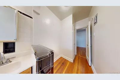 111-39 76th Road #D8, Forest Hills, NY 11375 - Photo 14