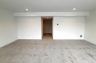 5125 Teaberry Ln, Fishkill, NY 12524 - Photo 6