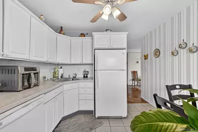 25 Lake Street #3D, White Plains, NY 10603 - Photo 18