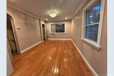 14146 253rd Street, Rosedale, NY 11422 - Photo 6