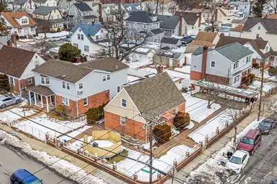 14146 253rd Street, Rosedale, NY 11422 - Photo 32