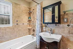 141-46 253rd St, Rosedale, NY 11422 - Photo 12