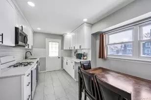 41 Winding Rd, Hicksville, NY 11801 - Photo 8