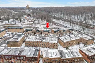 240-22 70th Ave, Little Neck, NY 11362 - Photo 20