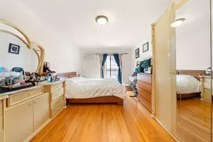 240-22 70th Ave, Little Neck, NY 11362 - Photo 14