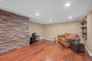 19 Birchwood Dr, South Huntington, NY 11746 - Photo 20