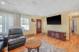 120 Evergreen Ave, Brentwood, NY 11717 - Photo 6