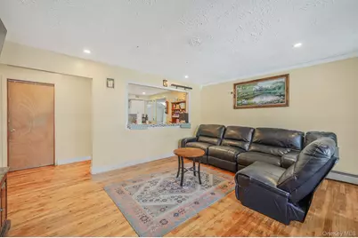 120 Evergreen Avenue, Brentwood, NY 11717 - Photo 4