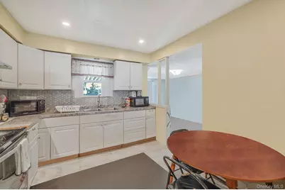 120 Evergreen Avenue, Brentwood, NY 11717 - Photo 8