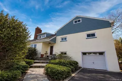 10 Farview Avenue, Bayville, NY 11709 - Photo 1