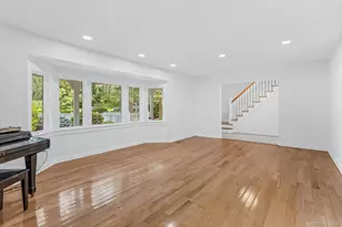 2 Westbourne Ln, Melville, NY 11747 - Photo 8