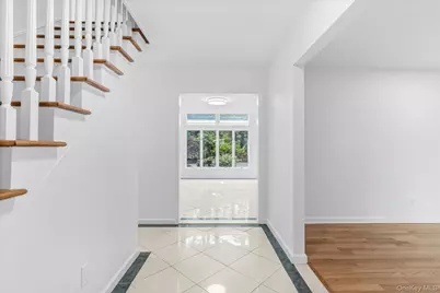 2 Westbourne Lane, Melville, NY 11747 - Photo 8