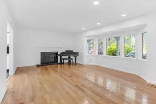 2 Westbourne Ln, Melville, NY 11747 - Photo 10