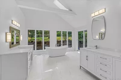 2 Westbourne Lane, Melville, NY 11747 - Photo 24