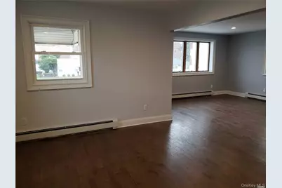 61 Roosevelt Boulevard #2nd Floor, Long Beach, NY 11561 - Photo 2