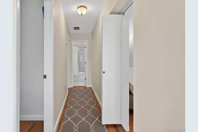 92 Valentine Avenue, Glen Cove, NY 11542 - Photo 20