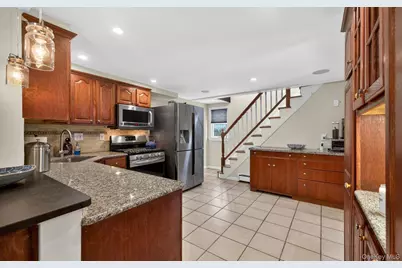 92 Valentine Avenue, Glen Cove, NY 11542 - Photo 6