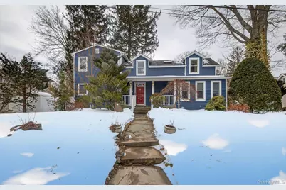 92 Valentine Avenue, Glen Cove, NY 11542 - Photo 2