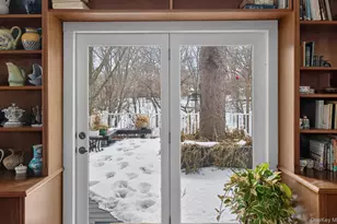 92 Valentine Ave, Glen Cove, NY 11542 - Photo 18