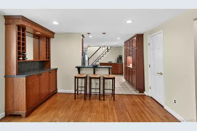 92 Valentine Avenue, Glen Cove, NY 11542 - Photo 14