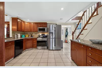 92 Valentine Avenue, Glen Cove, NY 11542 - Photo 8