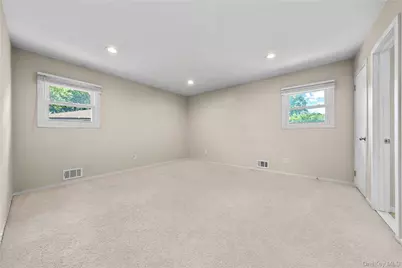 7 Pierre Drive, Commack, NY 11725 - Photo 4