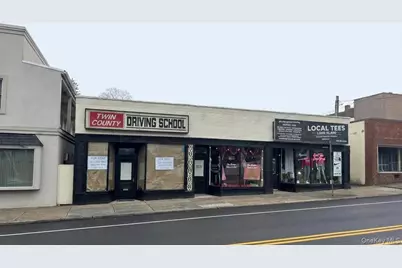 30 Vernon Valley Road, East Northport, NY 11731 - Photo 2