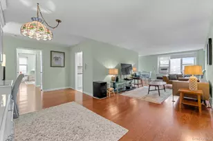 18-70 211th St, Bayside, NY 11360 - Photo 4