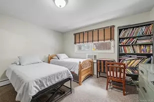 6 Kakiat Ln, Spring Valley, NY 10977 - Photo 16