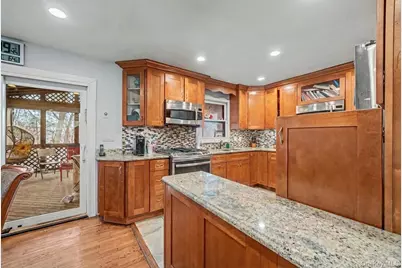 6 Kakiat Lane, Spring Valley, NY 10977 - Photo 8