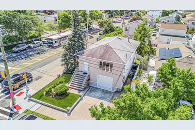 622 Barlow Avenue, New York, NY 10312 - Photo 2