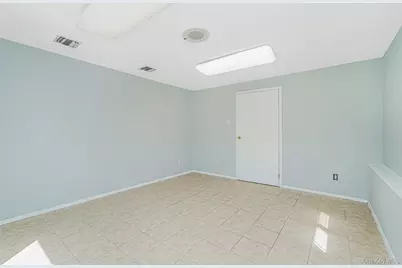 622 Barlow Avenue, New York, NY 10312 - Photo 26