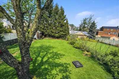 3343 Agar Place, Bronx, NY 10465 - Photo 4