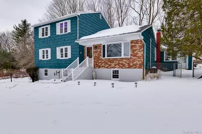 18 Steiner Drive, Mahopac, NY 10541 - Photo 2