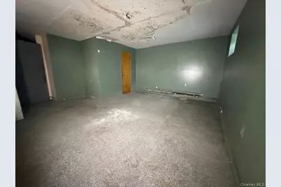 11625 Merrick Boulevard, Jamaica, NY 11434 - Photo 14