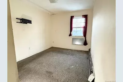 11625 Merrick Boulevard, Jamaica, NY 11434 - Photo 6