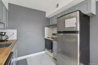 26 Cooper Road #411, Poughkeepsie, NY 12603 - Photo 8