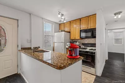 233 Sunset Boulevard, Bronx, NY 10473 - Photo 8