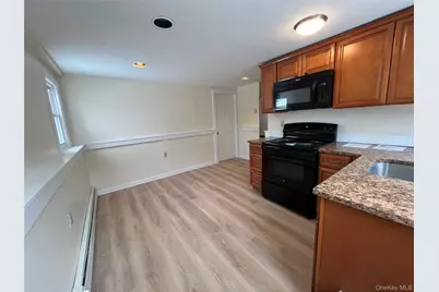 62 Warwick Road, Island Park, NY 11558 - Photo 4