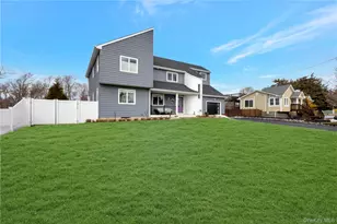 4 Bay St, Center Moriches, NY 11934 - Photo 4