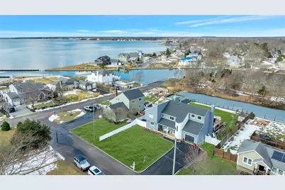 4 Bay Street, Center Moriches, NY 11934 - Photo 40